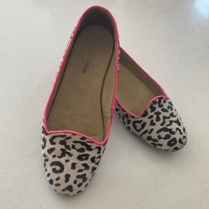 Leopard flats